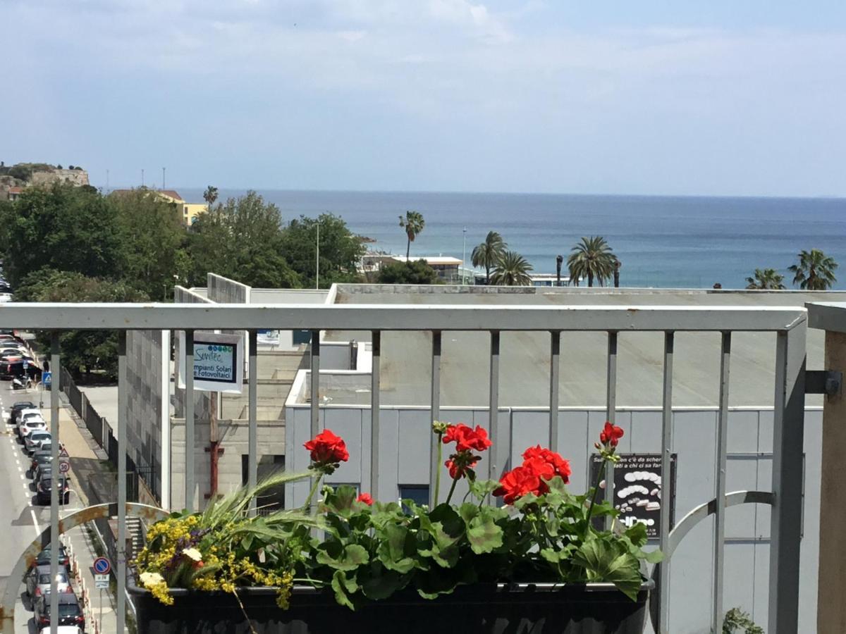 Sweet Sea View Apartment Savona Exterior photo