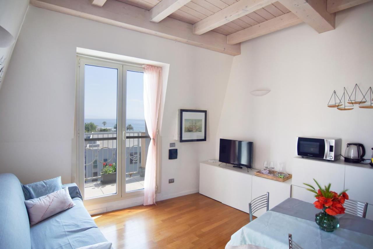 Sweet Sea View Apartment Savona Exterior photo