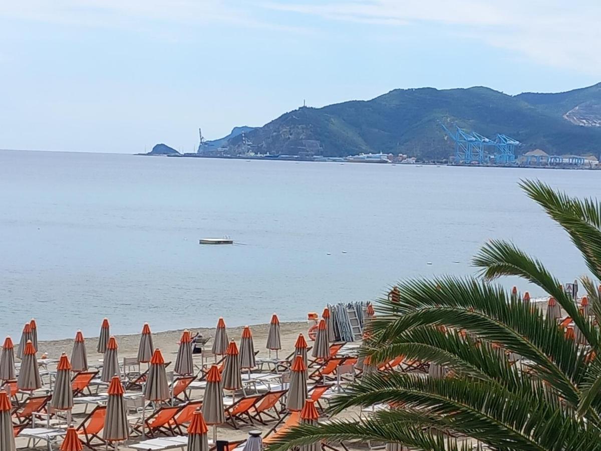 Sweet Sea View Apartment Savona Exterior photo