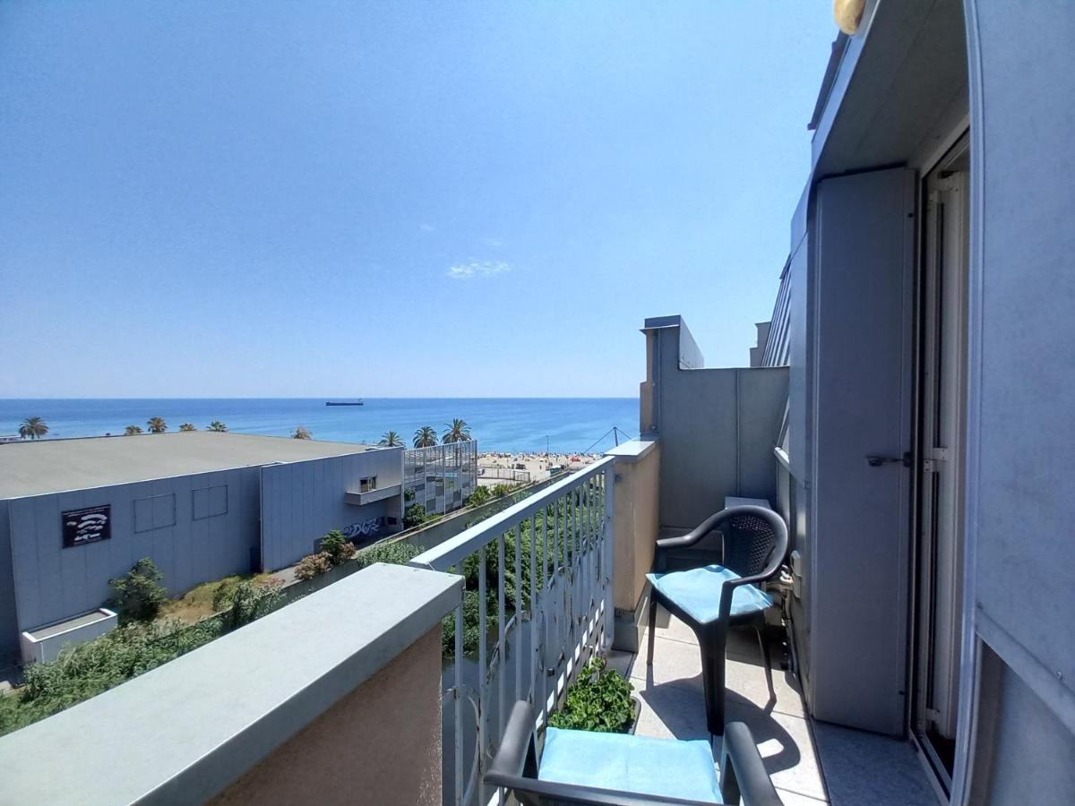 Sweet Sea View Apartment Savona Exterior photo