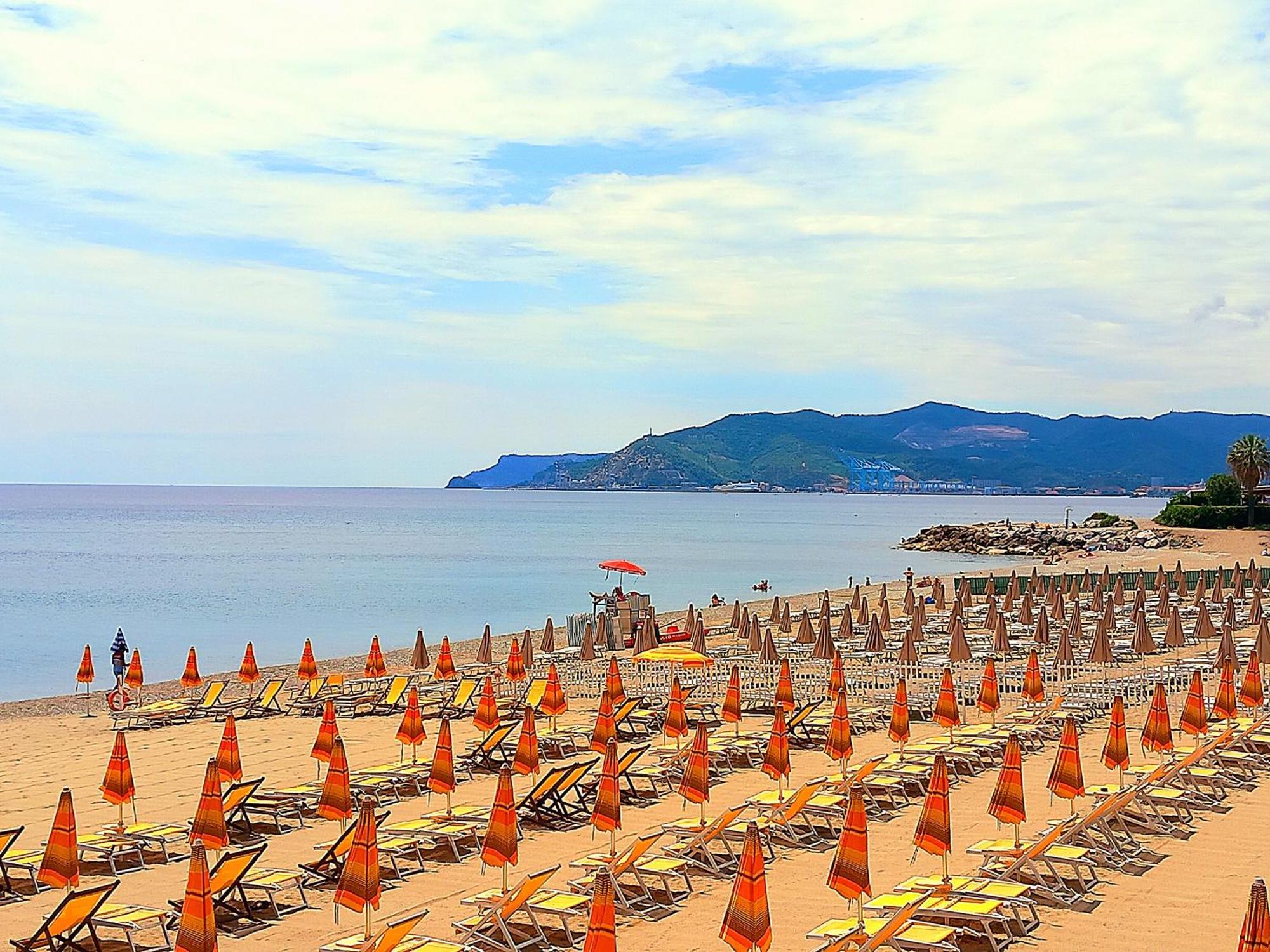 Sweet Sea View Apartment Savona Exterior photo