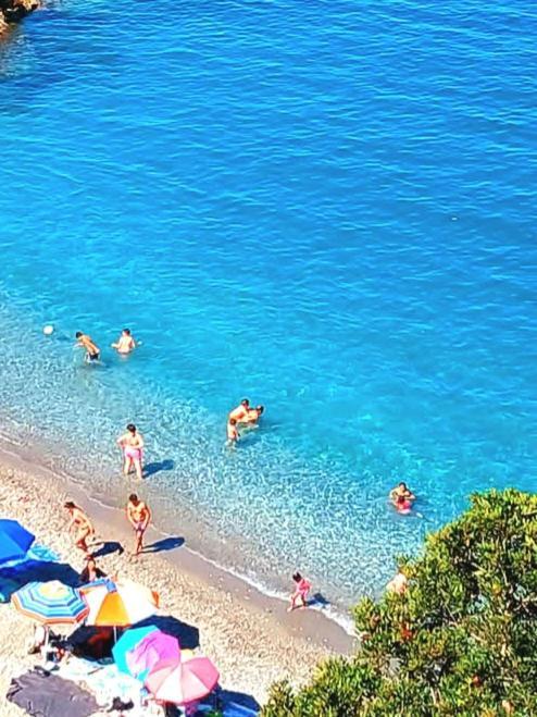 Sweet Sea View Apartment Savona Exterior photo
